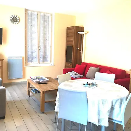 Maison Chollet - Centre - Prox. Thermes - Terrasse Apartment