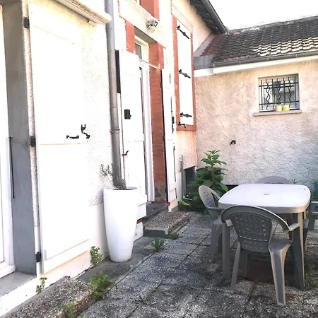 Maison Chollet - Centre - Prox. Thermes - Terrasse Apartment *
